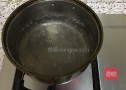 鸡蛋裹烫面饼的做法图解1