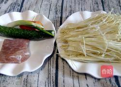 金针菇炒肉的做法图解1