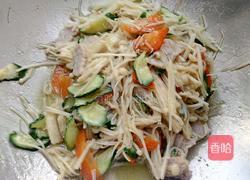 金针菇炒肉的做法图解8