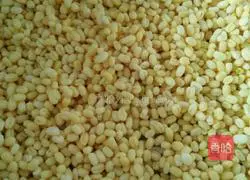 Illustration of how to make mung bean mooncakes 2