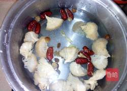 猴头菇骨头汤的做法图解4