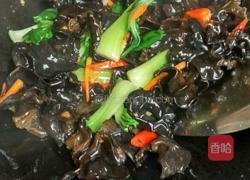 木耳炒油菜的做法图解5