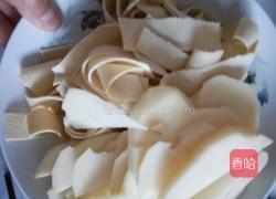 土豆炖干豆腐的做法图解2