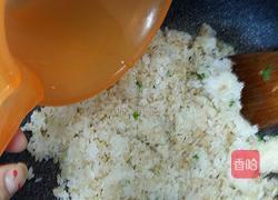 香菇四季豆炒饭的做法图解7