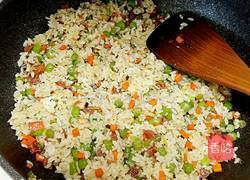 香菇四季豆炒饭的做法图解9