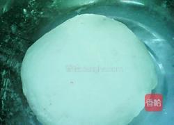 韭菜香干鸡蛋素馅饼的做法图解1