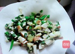 韭菜香干鸡蛋素馅饼的做法图解6