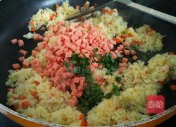 火腿肠蛋炒饭的做法图解8