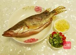 茄汁桂鱼的做法图解1