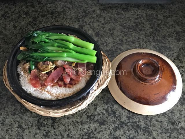 腊味煲仔饭