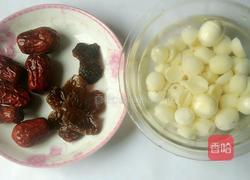 莲子红枣蜜糖水的做法图解2