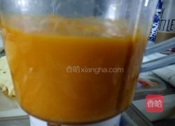 酸奶芒果慕斯蛋糕的做法圖解3