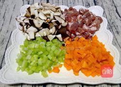 自制香菇肉酱的做法图解1