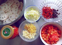 劲爆剁椒藕片的做法图解1