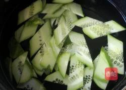 黄瓜鸡蛋汤的做法图解4