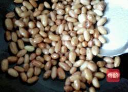 炸花生米（少油版）的做法图解3