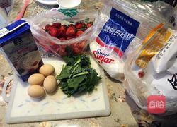 无油波菜草莓瑞士卷的做法图解1