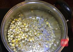 玉米奶昔的做法图解3