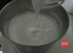 Matcha Honey Bean Cake Roll Recipe Illustration 5