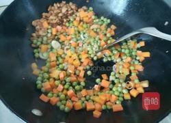 豌豆胡萝卜肉丁的做法图解10