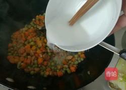 豌豆胡萝卜肉丁的做法图解13