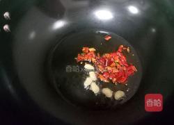 蒜苗回锅蚕豆的做法图解5