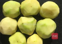 拔丝土豆的做法图解1