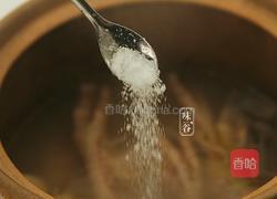 山药眉豆花生鸡脚汤的做法图解5