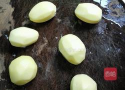 闷小土豆的做法图解1