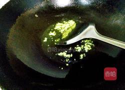 尖椒炒肉的做法图解3