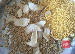 南瓜小米糙米粥的做法图解1