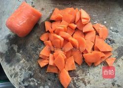 胡萝卜素淡饭的做法图解1