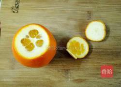 速剥橙子的做法图解1