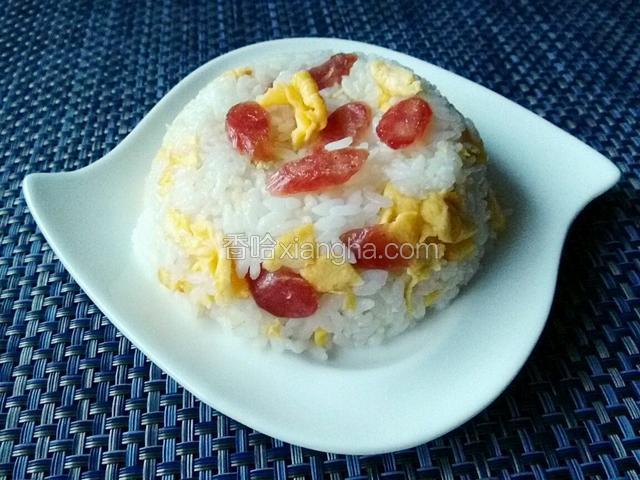 腊肠黄金炒饭