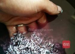 紫糯米粥的做法图解1