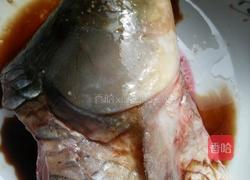 剁椒蒸鱼的做法图解1