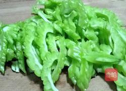 蜜汁苦瓜的做法图解3