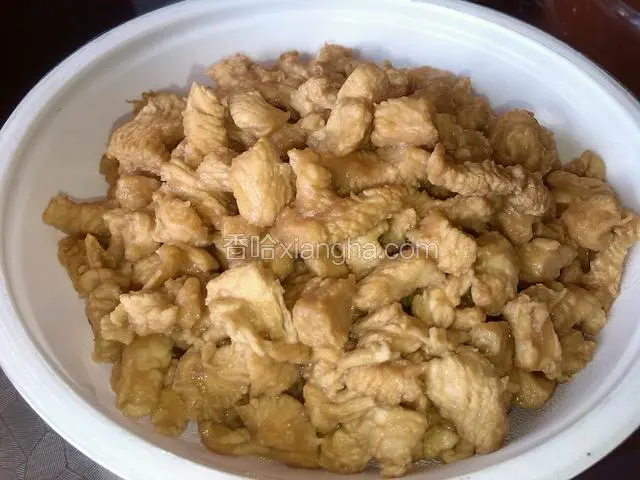 鸡丁捞出来