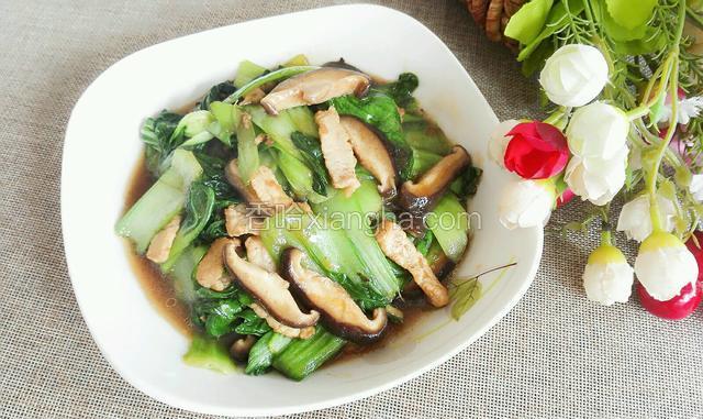 香菇油菜炒肉片