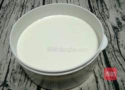 自制猕猴桃酸奶的做法图解3