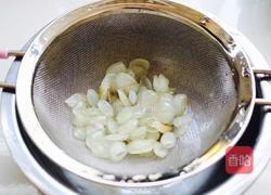 美容养颜银耳羹的做法图解4