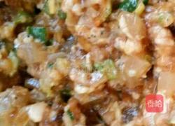 猪肉灌汤包的做法图解2