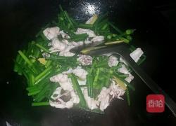 韭菜花炒鲜鱿的做法图解9