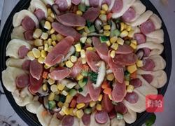 火腿玉米蔬菜披萨的做法图解12