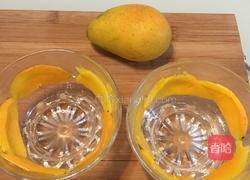 芒果酸奶的做法图解1