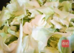 蚝油绿甘蓝的做法图解7