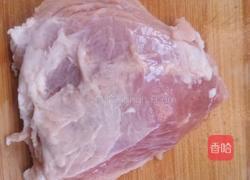 肉丝炒洋葱的做法图解1