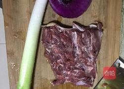 大葱炒羊肉的做法图解1