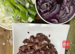 大葱炒羊肉的做法图解2
