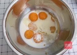 双色戚风的做法图解2